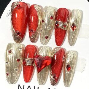 Handcrafted Press-on Nail Set